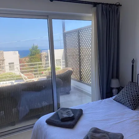 Apartment Charming 2-bedroom With Ocean Views In Baheli